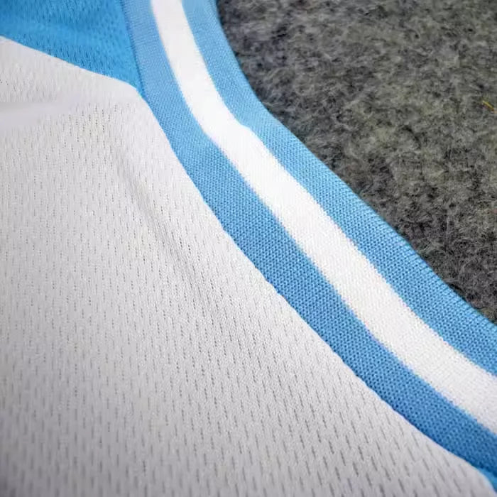 Ensemble de sport Kuroko no Basket Rakuzan | Uniforme de basket Rakuzan inspiré de l'équipe d'Akashi Seijuro. Comprend un t-shirt et un short. Parfait pour le cosplay ou les sports.
