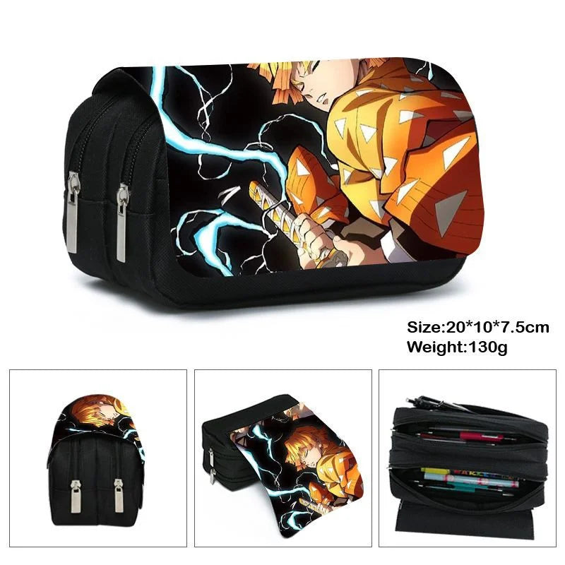 Estuche de lona Demon Slayer con doble cremallera, inspirado en el universo Kimetsu No Yaiba. Ofrece un amplio espacio de almacenamiento para bolígrafos, lápices y otros suministros, al tiempo que añade un toque kawaii a tu vida diaria.