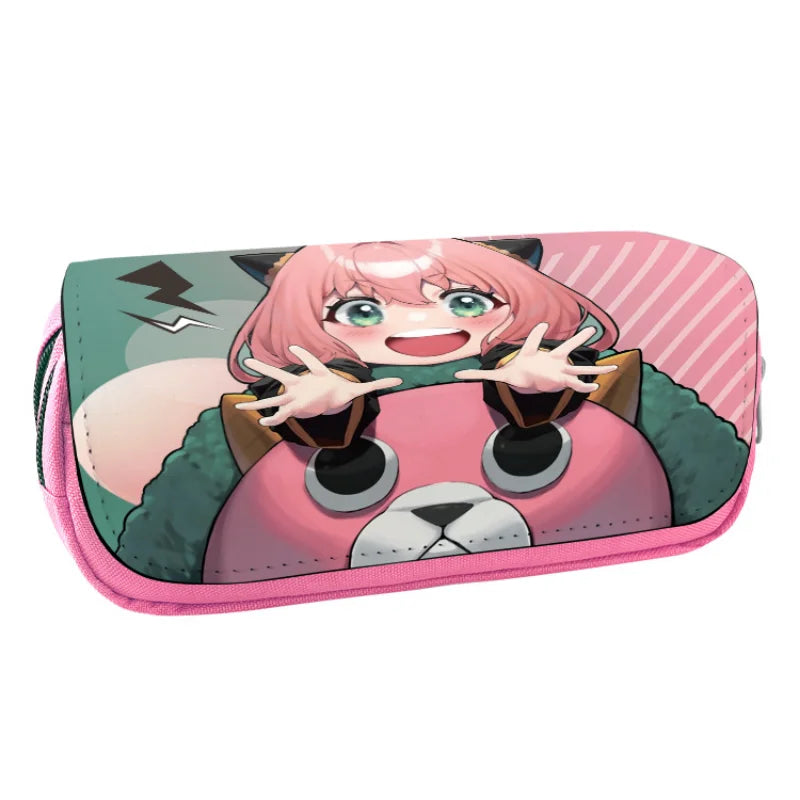 Kit ESPÍA×FAMILIAR | Estuche grande inspirado en Spy x Family, perfecto para guardar material escolar y maquillaje. Diseñado para estudiantes y fanáticos del anime, este estuche kawaii es un gran regalo práctico y elegante.