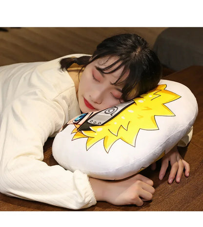 42*27cm Coussin Poupées Anime Naruto : adorables figurines de Sasuke, Kakashi, Itachi et Uzumaki Naruto. Parfait pour les fans de Kawaii !