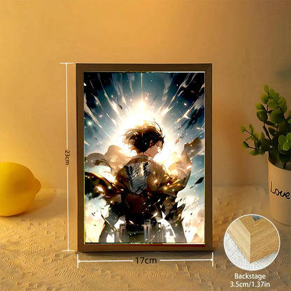 Marco de luz LED Attack on Titan | Ilumina tu espacio con este marco de fotos con los personajes icónicos Levi y Mikasa. Este marco luminoso es perfecto para un ambiente único y es un fantástico regalo. 