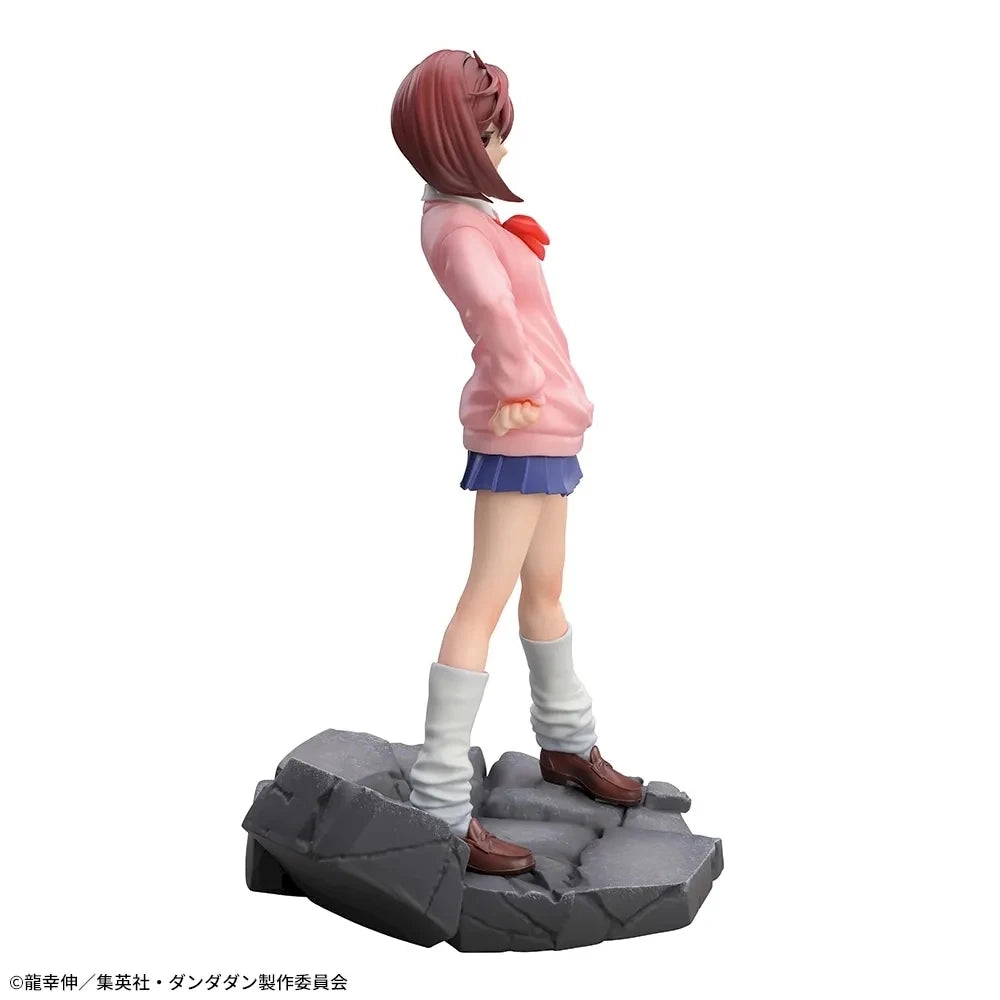 Figura Original SEGA Luminasta DAN DA DAN de 21cm | Figura de PVC que representa a Ayase Momo, de Dan Da Dan. Modelo kawaii perfecto para coleccionistas y como regalo para niños o fans del anime.