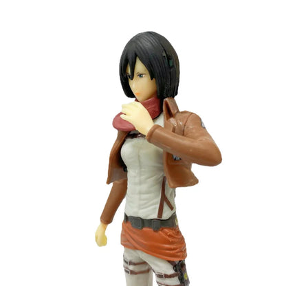 Figuras de Ataque a los Titanes de 16 cm | Figuras coleccionables que representan a Eren, Mikasa y Levi de Attack on Titan. Ideales para fanáticos y coleccionistas, estos modelos detallados traen el mundo del anime a tu espacio. 