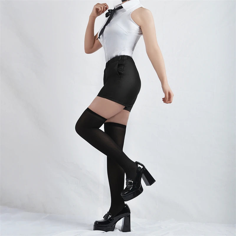 Cosplay Chainsaw Man | Tenue complète de cosplay inspirée de Reze, comprenant une chemise, une cravate courte et une perruque. Parfait pour Halloween, événements cosplay ou fans de l'anime. Style fidèle et détaillé pour une immersion totale