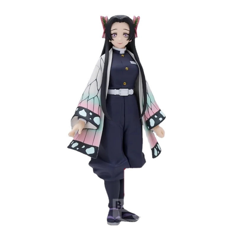 11cm BANDAI Demon Slayer Figure | PVC figure of Kocho Kanae, pillar of the insect in Kimetsu no Yaiba. Official Bandai model, perfect for collectors and children