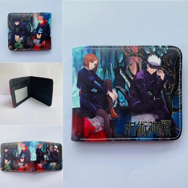 Cartera Jujutsu Kaisen de 11,5x9 cm | La billetera plegable perfecta para los fanáticos, este modelo plegable ofrece compartimentos para tarjetas bancarias, documentos de identidad y monedas. Ideal para uso diario o como accesorio de cosplay. 