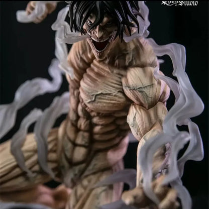 Figura Ataque a los Titanes de 40 cm | Estatua que representa a Eren Jäger como el Titán Atacante. Perfecta para coleccionistas y fanáticos de Attack on Titan, esta imponente figura es un regalo excepcional para una decoración inspirada en el anime. 