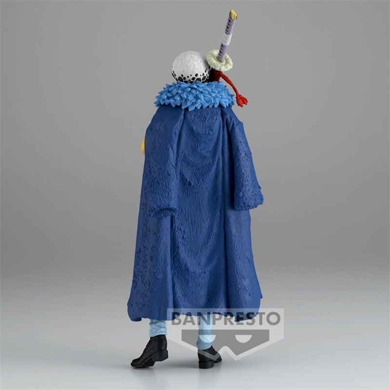 23cm BANDAI One Piece Figure | Bandai Banpresto PVC figure of Trafalgar D. Water Law, King of Artist edition. Perfect for fans and collectors