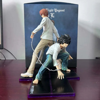 Figura de Death Note de 12-24 cm | Figuras de colección que representan a Light Yagami y L Lawliet de Death Note. Estos modelos de PVC son ideales para los fans del anime. Perfecto como decoración de habitaciones o regalo para niños y coleccionistas.