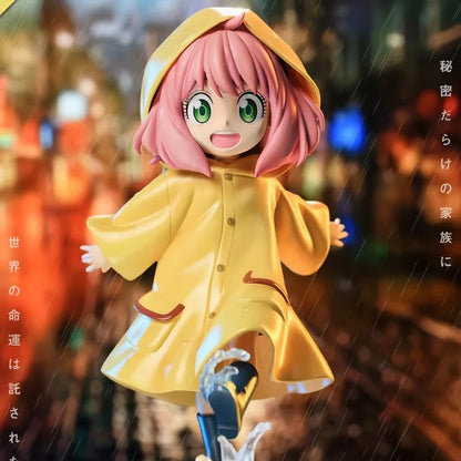 Figura ESPÍA×FAMILIAR de 13cm | Figura que representa a Anya Forger con ropa de lluvia, de estilo kawaii. Ideal para los fanáticos de SPY×FAMILY, esta linda figura es perfecta para coleccionistas, niños o como regalo único. 