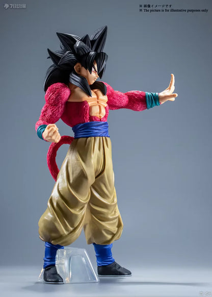 27cm Figurine Dragon Ball | Son Goku Super Saiyan 4 taille extra large. Parfait pour les collectionneurs et un superbe cadeau pour les fans de Dragon Ball GT
