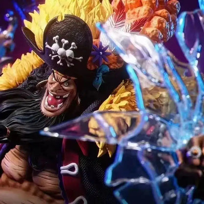 Figura de una pieza de 22 cm | Figura que representa a Barbanegra (Marshall D. Teach) del manga One Piece. Ideal para coleccionistas y como decoración de interiores. Perfecto para completar una colección o regalar a los fans de One Piece. 