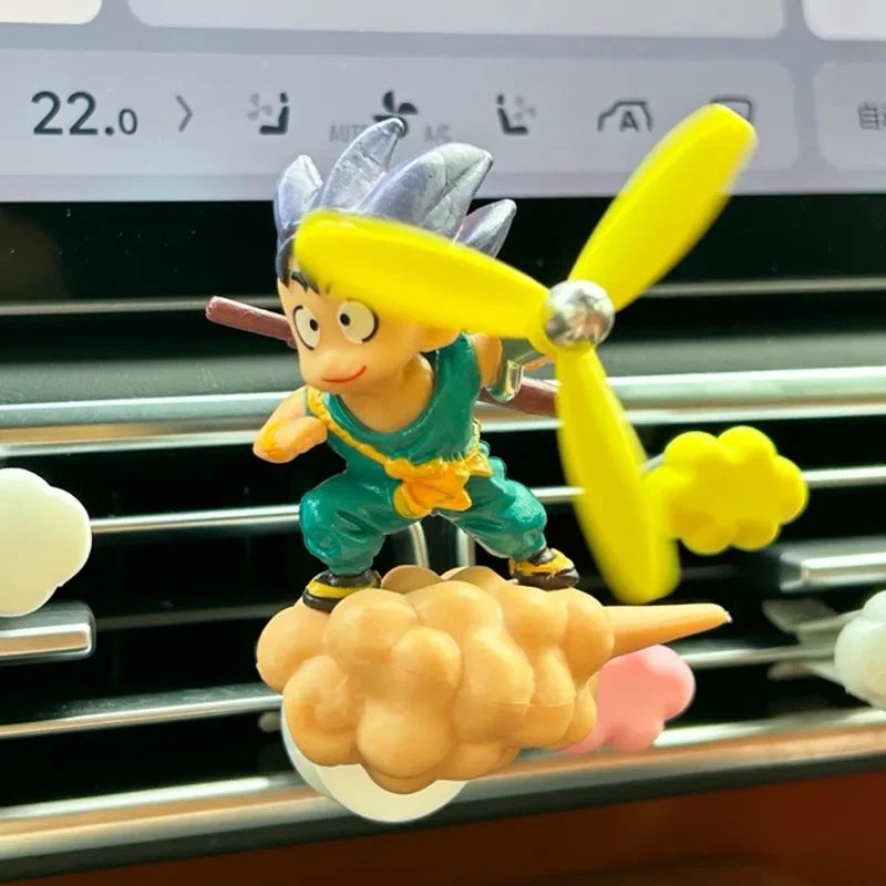 3*5.5cm Figurine Son Goku de Dragon Ball pour ventilation de voiture. Modèle sur nuage magique, une adorable décoration de voiture et un cadeau parfait pour les fans !