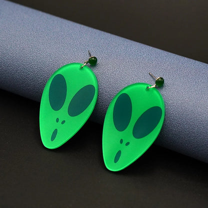 Set de cosplay Ayase Momo de Dan Da Dan. Longues boucles d'oreilles et colliers. Idéal pour les conventions, les fêtes d'Halloween ou les spectacles