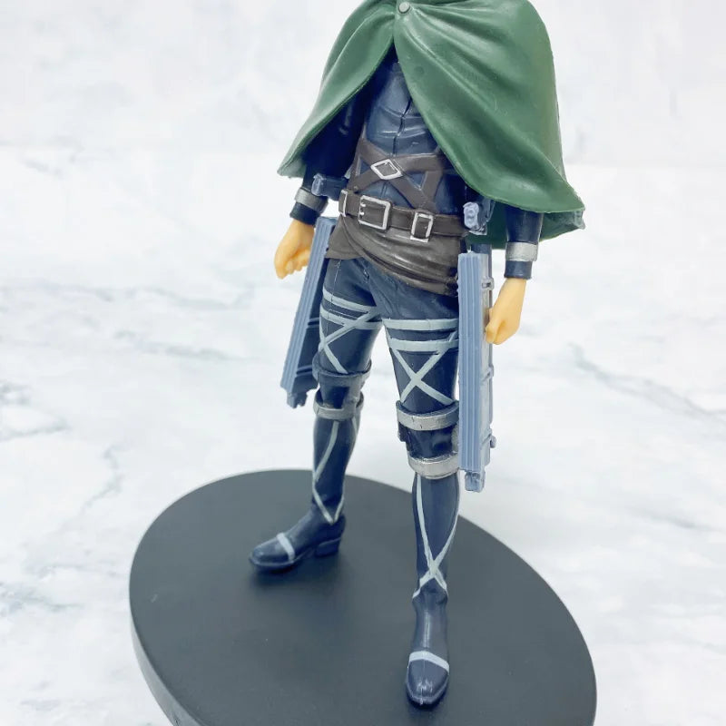 Figuras de Ataque a los Titanes de 16 cm | Figuras coleccionables que representan a Eren, Mikasa y Levi de Attack on Titan. Ideales para fanáticos y coleccionistas, estos modelos detallados traen el mundo del anime a tu espacio. 