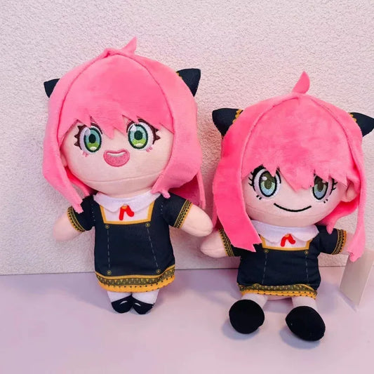 Peluche SPY×FAMILY | Adorables peluches représentant Anya, Yor et Chimera. Douces et kawaii, ces peluches sont parfaites comme cadeaux de Noël pour les enfants et les fans de l’anime