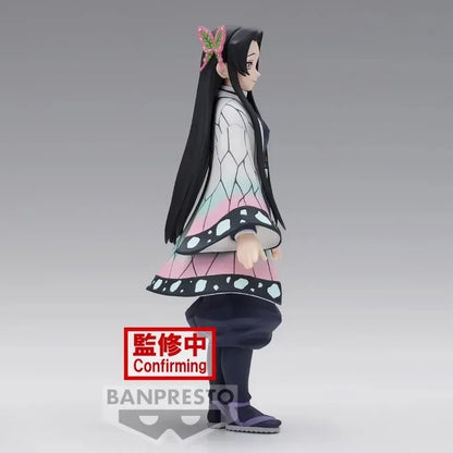11cm BANDAI Demon Slayer Figure | PVC figure of Kocho Kanae, pillar of the insect in Kimetsu no Yaiba. Official Bandai model, perfect for collectors and children