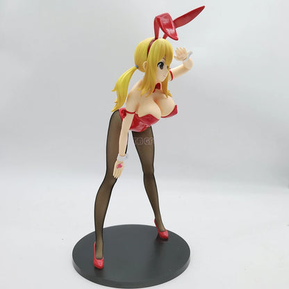 Figura de cola de hada de 38 cm | Figura de PVC de Lucy Heartfilia disfrazada de conejita. Esta figura detallada ofrece un diseño premium. Un modelo de colección perfecto para fans.