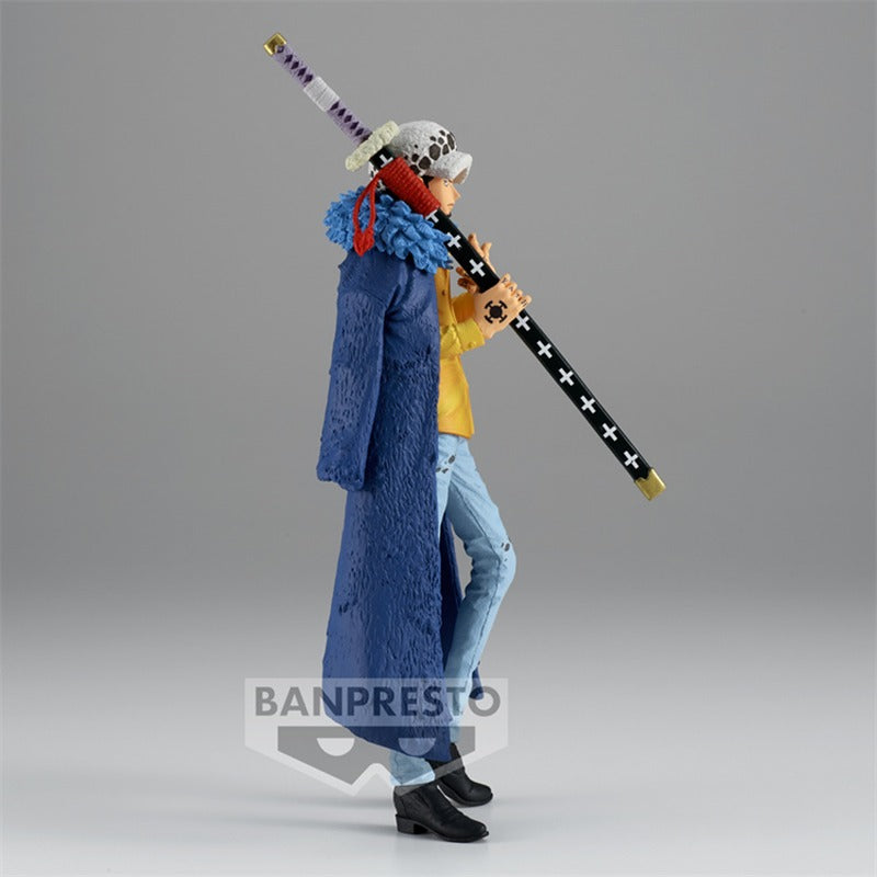 23cm BANDAI One Piece Figure | Bandai Banpresto PVC figure of Trafalgar D. Water Law, King of Artist edition. Perfect for fans and collectors