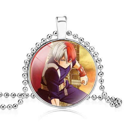 Collar My Hero Academia con un elegante colgante redondo, inspirado en los personajes de My Hero Academia. Accesorio ideal para completar un look o regalar