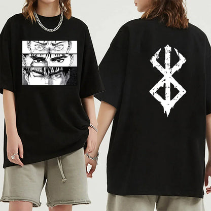 Cotton T-shirt, with a Berserk print. Available in oversized size, this model is perfect for fans of the anime. Comfortable and trendy, it can be worn as casual clothing or to show your love for Berserk
