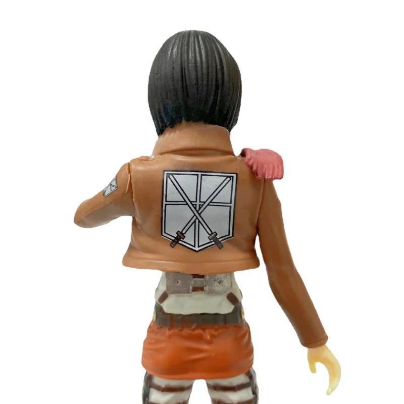 Figuras de Ataque a los Titanes de 16 cm | Figuras coleccionables que representan a Eren, Mikasa y Levi de Attack on Titan. Ideales para fanáticos y coleccionistas, estos modelos detallados traen el mundo del anime a tu espacio. 
