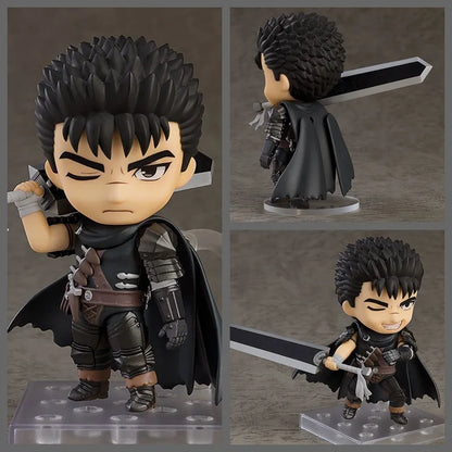 Figura Q Version de 10cm de Guts, el Espadachín Negro, inspirada en el anime Berserk. Con su espada icónica y su postura dinámica, esta figura es un modelo perfecto para coleccionistas y fanáticos del universo Berserk.