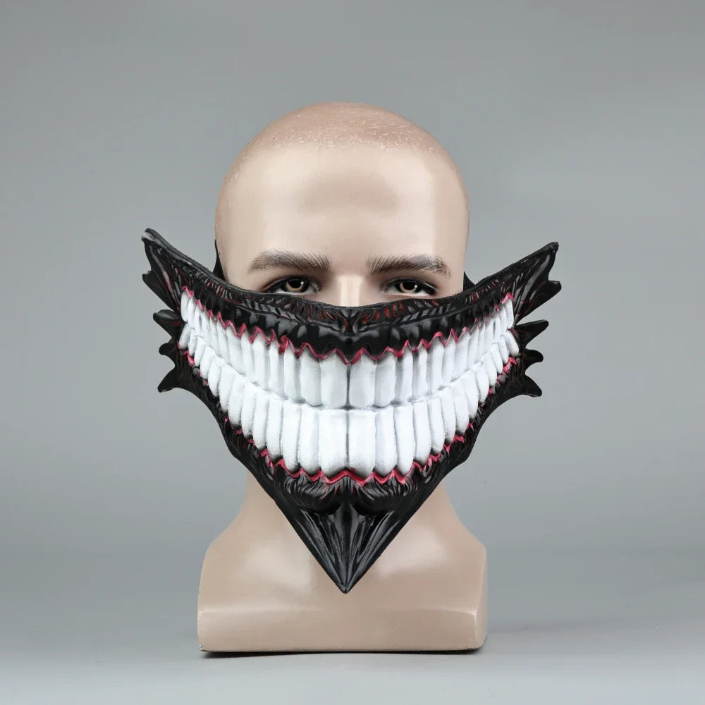 Máscara de miedo inspirada en el personaje Okarun de Dan Da Dan. Perfecto para Halloween, disfraces o eventos de cosplay. ¡Tamaño adulto, ideal para completar tu disfraz e impresionar a los fans del anime!