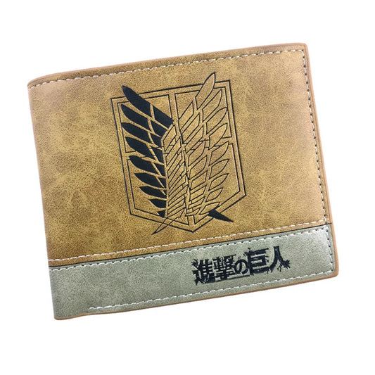 12*10cm | Cartera de piel Attack on Titan de alta calidad, con el icónico logo de la serie. Un accesorio elegante y funcional para los fanáticos del anime. 
