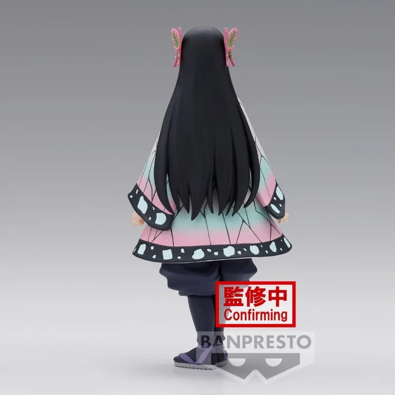 11cm BANDAI Demon Slayer Figure | PVC figure of Kocho Kanae, pillar of the insect in Kimetsu no Yaiba. Official Bandai model, perfect for collectors and children