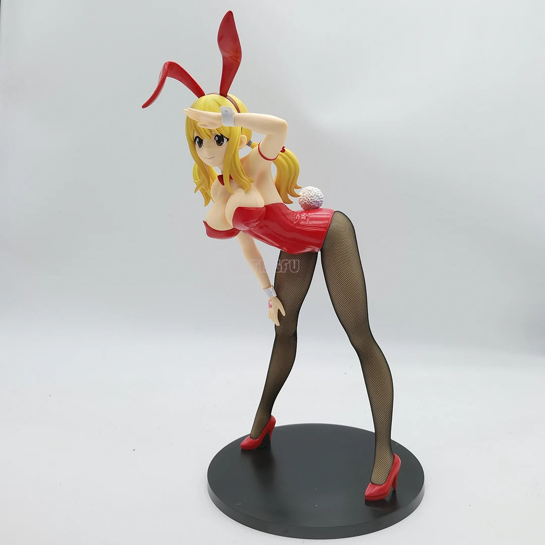 Figura de cola de hada de 38 cm | Figura de PVC de Lucy Heartfilia disfrazada de conejita. Esta figura detallada ofrece un diseño premium. Un modelo de colección perfecto para fans.