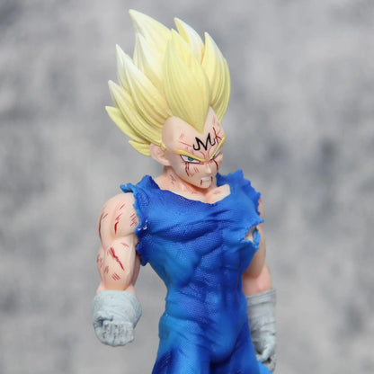 20cm Figurine Dragon Ball | Majin Vegeta Super Saiyan. Ajoutez cette pièce emblématique à votre collection ou offrez-la en cadeau à un passionné de Dragon Ball !
