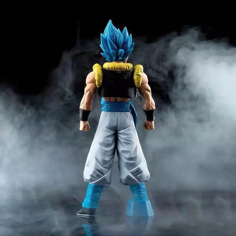 31cm Figurine Dragon Ball | Super Saiyan Blue Gogeta. Avec des détails saisissants et une finition de haute qualité, elle est idéale comme cadeau ou objet de collection pour les fans de Dragon Ball
